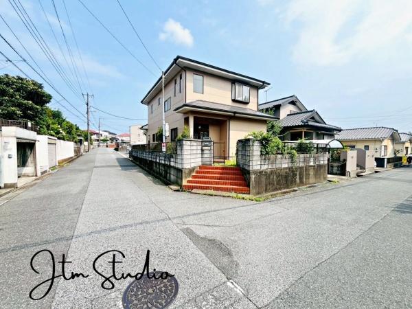 前面道路含む現地写真 「今の年収で住宅ローンが組めるのか心配」
「自己資金がないけど住宅ローン組める?」
住宅ローンに精通したスタッフがお客様のマイホーム購入をサポートいたします♪
お気軽にお問合せ下さい。