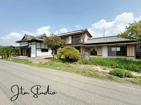 前面道路含む現地写真 「今の年収で住宅ローンが組めるのか心配」
「自己資金がないけど住宅ローン組める?」
住宅ローンに精通したスタッフがお客様のマイホーム購入をサポートいたします♪
お気軽にお問合せ下さい。