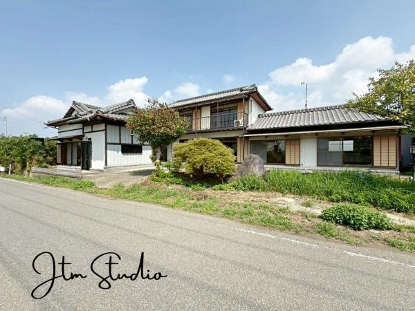 前面道路含む現地写真 「今の年収で住宅ローンが組めるのか心配」
「自己資金がないけど住宅ローン組める?」
住宅ローンに精通したスタッフがお客様のマイホーム購入をサポートいたします♪
お気軽にお問合せ下さい。