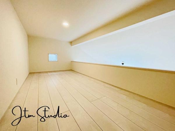 その他内観 多目的に使えるロフト付きの間取りです◎お子様の秘密基地やご主人の趣味スペースにぴったり♪収納スペースとしても活用でき、生活に合わせて自由自在に使えます♪家族みんなが楽しめる魅力的な+αの空間です♪