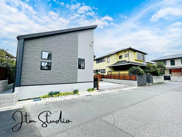 前面道路含む現地写真 「今の年収で住宅ローンが組めるのか心配」
「自己資金がないけど住宅ローン組める?」
住宅ローンに精通したスタッフがお客様のマイホーム購入をサポートいたします♪
お気軽にお問合せ下さい。