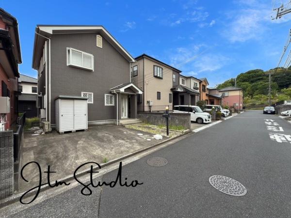 前面道路含む現地写真 住宅ローンでお困りの方はこちら→【0120-061-069】 無料相談窓口にお問い合わせください♪
住宅ローンの事なら当社へ♪
https://www.jtmsyouji.com/loan/