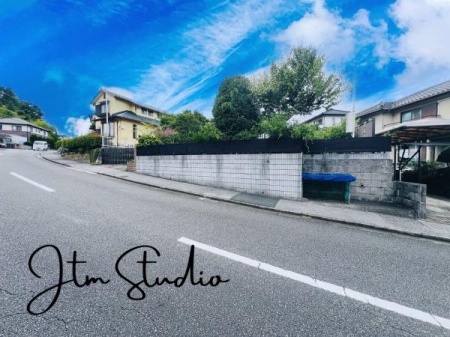前面道路含む現地写真 「今の年収で住宅ローンが組めるのか心配」
「自己資金がないけど住宅ローン組める?」
住宅ローンに精通したスタッフがお客様のマイホーム購入をサポートいたします♪
お気軽にお問合せ下さい。