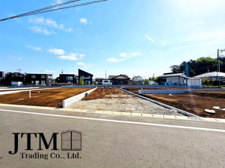 ���̑����n �y�S��敽������z
�S10���̕����n���a���I�i���̏��Ȃ��o���A�t���[�݌v�ŁA�q��Đ��ォ��V�j�A����܂ň��S�E���K�B�J�����̂���X���݂Ɨ����������Z���ŁA�����������������z�̏Z�܂��������܂���