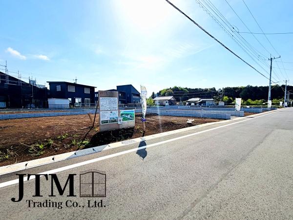 �O�ʓ��H�܂ތ��n�ʐ^ �ՐÂȏZ��X�Ɉʒu���锄�n�ł��B���ӂ͗������������͋C�Ȃ���A�������{�݂��ʃA�N�Z�X���ǍD�B���X�̕�炵�����K�ɉ߂����闧�n�ł��B���Ƒ��̃��C�t�X�^�C���ɍ��킹�ė��z�̏Z�܂����������Ă݂܂��񂩁B