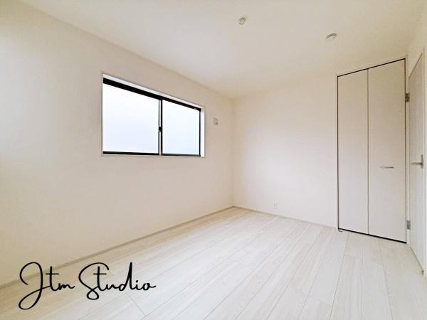 �Q�� ���邢���R�������鋏����ǂ�ȃC���e���A�ɂ���̂��l����̂��y�����ł��ˁ��傫�ȑ�����̌����ӂ�閾�邢��ԁA���S�n�ǂ��A������芰����e���̋�Ԃł���