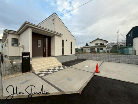 �O�ʓ��H�܂ތ��n�ʐ^ �u���̔N���ŏZ��[�����g�߂�̂��S�z�v
�u���Ȏ������Ȃ����ǏZ��[���g�߂�H�v
�Z��[���ɐ��ʂ����X�^�b�t�����q�l�̃}�C�z�[���w�����T�|�[�g�������܂���
���C�y�ɂ��⍇���������B