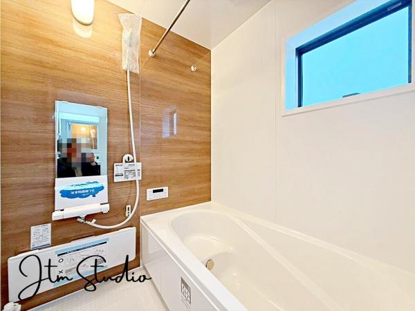 ���� �z�e���̂悤�ȍL�������������ł��B��ꂽ���ɂ͂��������߂ă����b�N�X�^�C�����y���݂����ł��ˁA���̓X�}�z���h���̎���ł��A���g�������Ȃ��瓮�掋���A���掋���A�y�����߂��������ł��ˁI