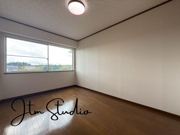 �q������ ���q�l�̐����Ƌ��Ɂu�Z�܂����v���ω����Ă����܂��B�����ɂ̓N���[�[�b�g���������A���R�x�̍����Ƌ�̔z�u�������V���v���ȋ�Ԃł���