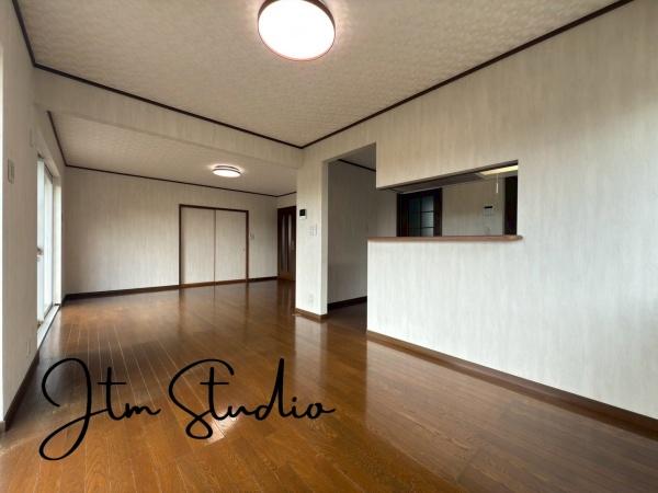 ���r���O ���r���O���L���Ƃ͂����ƁA�Ƒ����W�܂�c�R�����܂��ƂƂȂ�܂����Ƒ��̏Ί炪�z���ł���Ƃ����Ј�x������������