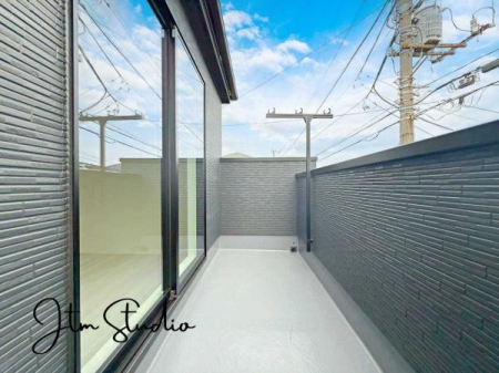 �o���R�j�[ �����Ղ�̗z���������L�X�o���R�j�[�́A���󕨊����͂������A�ƒ�؉��₨�q�l�̐��V�сA���̃J�t�F�^�C���Ȃǎg�������낢���g�Ђ���h�Ɓg���h��������A��炵��L���ɂ����ґ�ȋ�Ԃł���