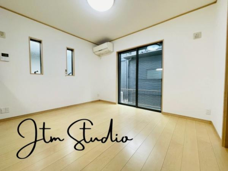 ���r���O ���r���O���L���Ƃ͂����ƁA�Ƒ����W�܂�c�R�����܂��ƂƂȂ�܂����Ƒ��̏Ί炪�z���ł���Ƃ����Ј�x������������