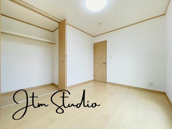 �m�� �Ƒ��c���̎��Ԃ��y���񂾌�ɂ̓v���C�x�[�g�ȋ�ԂŎ������𖞋i���Ă��������􎩕��̕����̃C���e���A�͂ǂ�ȃC���e���A�ɂ������ł�����