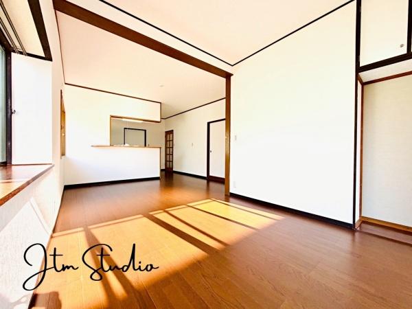 ���r���O �����ɂ݂͂�Ȃ��W���A�H���Ɗy������b���n�܂�B�b�ɖ����ɂȂ肷���āA��������Y��锼�߂��ɂȂ��Ă��܂��B����ȑ��̊Ԃ̍K�������������Ă����ꏊ�ł��肽����