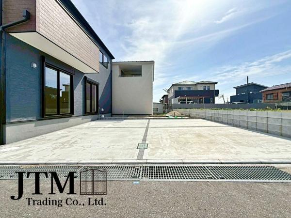 ���ԏ� �J�[�X�y�[�X����������m�ہ�Z�J���h�J�[�₨�F�B���ĂԂƂ��ɕ֗��Ȃ̂ŎԍD���̃p�p�ɂ��}�}�ɂ��������ł��ˁ�