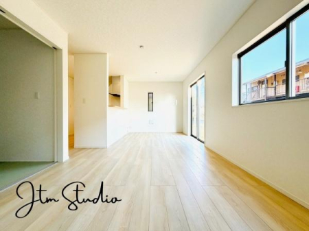 ���r���O �L���ɉ����A�����炽���Ղ��������̂ŁA��������邭�ċC�����̂������r���O�Ɏd�オ��܂��B��Ԃɗ]�T�����邾���łȂ��A�����́h���h�������Ă���܂��B�����̎��Ԃ���������ґ�ɂȂ�܂����