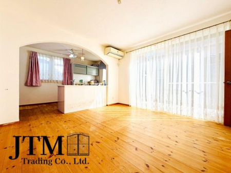 ���r���O �Ƒ������R�ƏW�܂�Ί�Ɖ�b���₦�Ȃ����r���O�́A���������Ȍ����������݁A�������Ƃ����L���Ƌ��S�n�̗ǂ������˔����Ă��܂��B