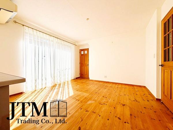 ���r���O �����ɂ݂͂�Ȃ��W���A�H���Ɗy������b���n�܂�B�b�ɖ����ɂȂ肷���āA��������Y��锼�߂��ɂȂ��Ă��܂��B����ȑ��̊Ԃ̍K�������������Ă����ꏊ�ł��肽����