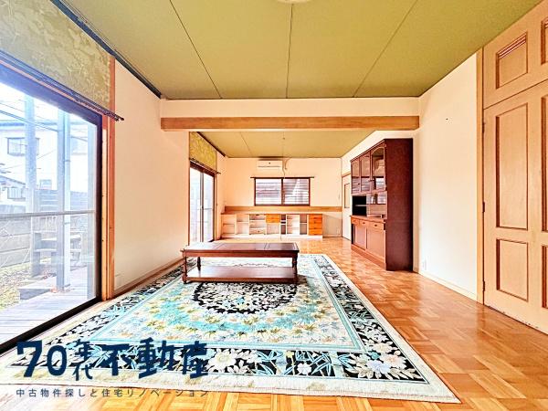 ���r���O �z������̗ǂ����r���O�́A���邭���������ɕ�܂ꂽ���S�n�̂�����Ԃł��B���R�Ȍ����������݁A�Ƒ��݂�Ȃ������b�N�X���ĉ߂�����ꏊ�ɂȂ�܂��B