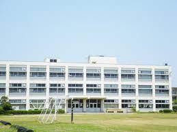 ���ӊ� �y���w�Z�z�؍X�Îs���⍪���w�Z�F850m