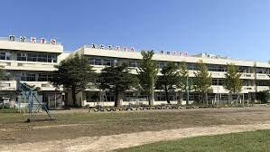 ���ӊ� �y���w�Z�z�؍X�Îs���������w�Z�F600m