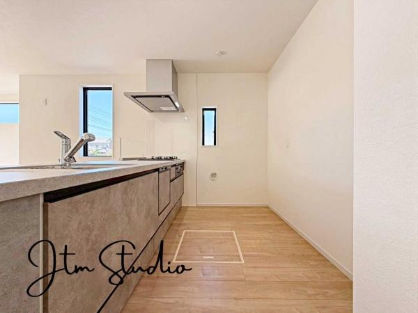 �L�b�`�� ��ƃX�y�[�X��傫���Ƃ����L�b�`�����v�w������ăL�b�`���ɗ����Ă����������₷����Ƃ肠��L���I�H��ނ���������ƕЕt�����[�͂����҂ł��܂���