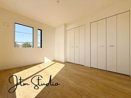 �Q�� ���[����������Ɗm�ۂ���Ă���̂ŁA�������S�̂��L�����g�����������܂���
�����̕����ŉ߂������Ԃ��[�����܂���