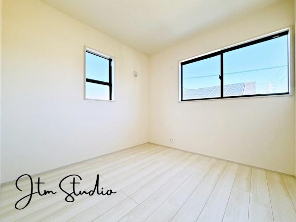 �q������ �Ƒ��c���̎��Ԃ��y���񂾌�ɂ̓v���C�x�[�g�ȋ�ԂŎ������𖞋i���Ă��������􎩕��̕����̃C���e���A�͂ǂ�ȃC���e���A�ɂ������ł�����