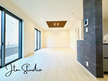 ���r���O �_�C�j���O�e�[�u���E�\�t�@�[�Z�b�g�E�s�u�{�[�h������Ƃ�������Ĕz�u�ł���L���ł��B�Ƌ�̃��C�A�E�g���V�����X�^�[�g�̊y���݂̈�ł��ˁ�