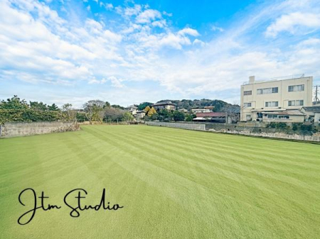 ���̑����n �쉈���̉��₩�Ȋ��ɍL����258�؂̔��n�B���͂��C�ɂ����v�����j���O�ł���L�������͂ŁA���R�ƒ��a������炵�������������ɂ������߂ł��B
��CG�������s���Ă��邽�߁A����ƈقȂ�ꍇ���������܂��B