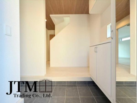 ���� �y�{�H��z
�Z�܂��̊�ɂӂ��킵���A��Ƃ�̂��錺�ցB���邭�J���I�Ȍ��ւ́A�A�邽�тɂق��Ƃł���ꏊ�ł��B
��������̎ʐ^�͎{�H��ɂȂ�܂��B���ۂ̎d�l�Ƃ͈قȂ�ꍇ���������܂��B