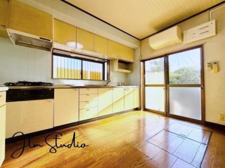 ���r���O �L���ɉ����A�����炽���Ղ��������̂ŁA��������邭�ċC�����̂������r���O�Ɏd�オ��܂��B��Ԃɗ]�T�����邾���łȂ��A�����́h���h�������Ă���܂��B�����̎��Ԃ���������ґ�ɂȂ�܂����