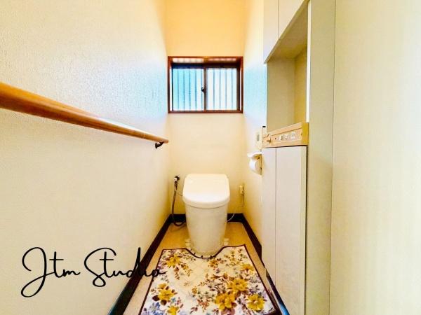 �g�C�� ��C�̊��C�Ƒ�����̌��̖��邳�ɔz�������������̂���g�C�����������̍D���ȃA���}��F���܂�u���ė���������Ԃ����o�A��l�ɂȂ���Ԃł�����A�����b�N�X�������ł��ˁ�