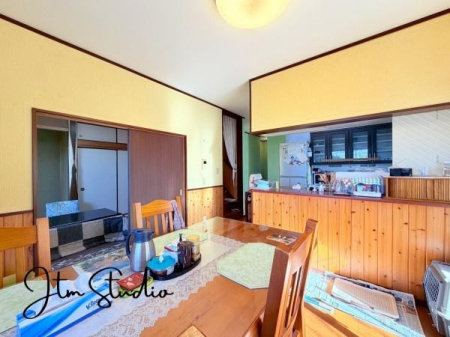 ���r���O �_�C�j���O�e�[�u���E�\�t�@�[�Z�b�g�E�s�u�{�[�h������Ƃ�������Ĕz�u�ł���L���ł��B�Ƌ�̃��C�A�E�g���V�����X�^�[�g�̊y���݂̈�ł��ˁ�