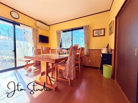 ���r���O �L���ɉ����A�����炽���Ղ��������̂ŁA��������邭�ċC�����̂������r���O�Ɏd�オ��܂��B��Ԃɗ]�T�����邾���łȂ��A�����́h���h�������Ă���܂��B�����̎��Ԃ���������ґ�ɂȂ�܂����