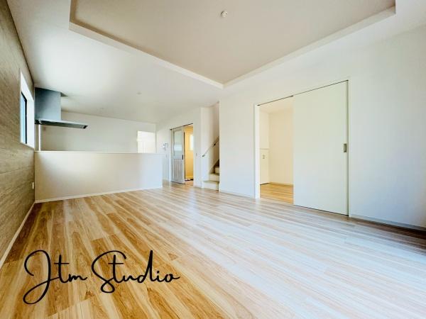 ���r���O �����ɂ݂͂�Ȃ��W���A�H���Ɗy������b���n�܂�B�b�ɖ����ɂȂ肷���āA��������Y��锼�߂��ɂȂ��Ă��܂��B����ȑ��̊Ԃ̍K�������������Ă����ꏊ�ł��肽����