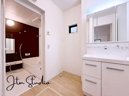 ���ʑ�E���ʏ� �y�{�H��z
3�ʋ��d�l�̐��ʉ��ϑ��R�X������D���ȉ��l���A���q�͍�������l�l�������Ƃ�����������������[�͂ł��I
��������̎ʐ^�͎{�H��ɂȂ�܂��B���ۂ̎d�l�Ƃ͈قȂ�ꍇ���������܂��B