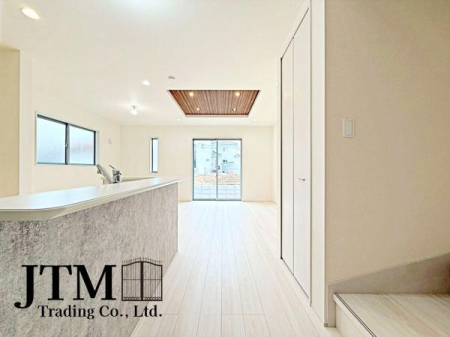 ���r���O ���r���O�K�i������Ԏ��́A���q�l���������Ă����R�ɃR�~���j�P�[�V�������Ƃ�₷���A�Ƒ����W�܂邨�����̒��S�Ƃ��Ė���������킹������S���̂����Ԃł��B�Z���������ł��J���������܂���