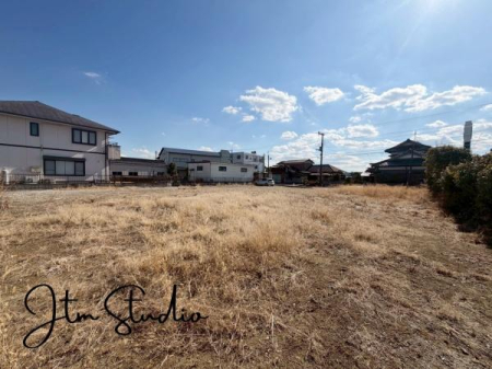 ���n�y�n�ʐ^ �ՐÂȏZ��X�Ɉʒu���锄�n�ł��B���ӂ͗������������͋C�Ȃ���A�������{�݂��ʃA�N�Z�X���ǍD�B���X�̕�炵�����K�ɉ߂����闧�n�ł��B���Ƒ��̃��C�t�X�^�C���ɍ��킹�ė��z�̏Z�܂����������Ă݂܂��񂩁�