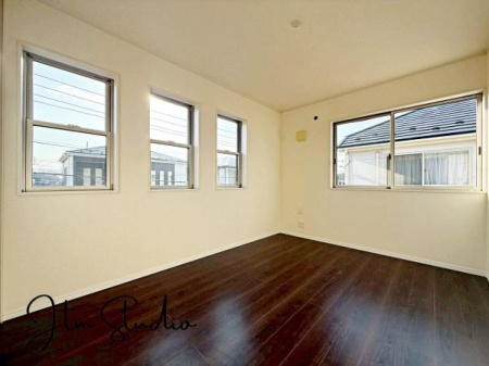 �m�� �Ƒ��c���̎��Ԃ��y���񂾌�ɂ̓v���C�x�[�g�ȋ�ԂŎ������𖞋i���Ă��������􎩕��̕����̃C���e���A�͂ǂ�ȃC���e���A�ɂ������ł�����