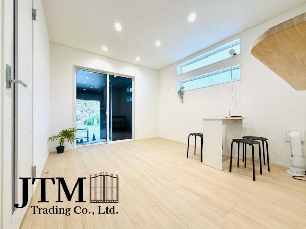 ���r���O �L���ɉ����A�����炽���Ղ��������̂ŁA��������邭�ċC�����̂������r���O�Ɏd�オ��܂��B��Ԃɗ]�T�����邾���łȂ��A�����́h���h�������Ă���܂��B�����̎��Ԃ���������ґ�ɂȂ�܂����