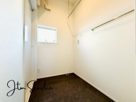 ���ʑ�E���ʏ� �E�ߎ��Ɛ��ʃR�[�i�[�𕪗��I�������ł����ʑ䂪�g����̂ŁA���̖Z�������Ԃł��g�x�x�������X���[�Y�ł���
�E�ߎ��͏��������Ŋ��C���ł��ĉq���I��