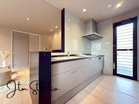 �L�b�`�� ��ƃX�y�[�X��傫���Ƃ����L�b�`�����v�w������ăL�b�`���ɗ����Ă����������₷����Ƃ肠��L���I�H��ނ���������ƕЕt�����[�͂����҂ł��܂���