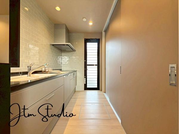 �L�b�`�� ���邢���R��������L�b�`�����Ǒ��ɖʂ����L�b�`���ɏ��������薾�邳�ƒʕ��ǂ����ŉ��K�ɂ��������������̂ɂ�����������܂���I