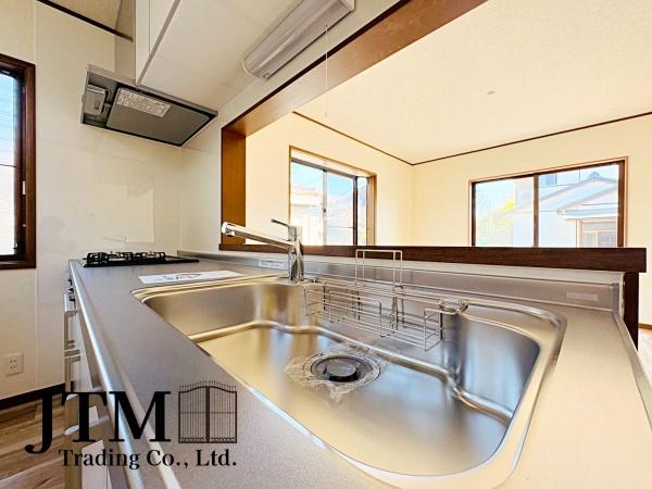 �L�b�`�� ���q�l���V�Ԏp�������Ȃ��炨�������\�ł��I�ڂƖڂ������A���q�l�����S���ă��r���O�ŗV�񂾂�A�h��₨�׋���������ł��܂��ˁ�
