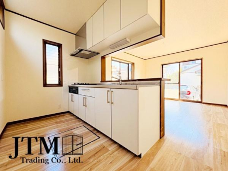 �L�b�`�� ���q�l���V�Ԏp�������Ȃ��炨�������\�ł��I�ڂƖڂ������A���q�l�����S���ă��r���O�ŗV�񂾂�A�h��₨�׋���������ł��܂��ˁ�
