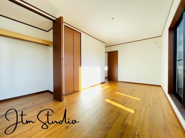 �q������ ���邢���R��������m����ǂ�ȃC���e���A�ɂ���̂��l����̂��y�����ł��ˁ��傫�ȑ�����̌����ӂ�閾�邢��ԁA���S�n�ǂ��A������芰����e���̋�Ԃł���