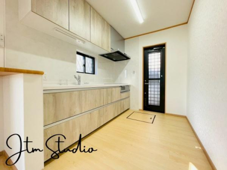 �L�b�`�� ��ƃX�y�[�X��傫���Ƃ����L�b�`�����v�w������ăL�b�`���ɗ����Ă����������₷����Ƃ肠��L���I�H��ނ���������ƕЕt�����[�͂����҂ł��܂���