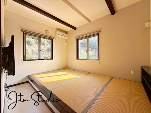 �Q�� ��l�ɂЂƕ����A���[�A���ցA������A�q���ȂǁA���ʂȕ������̊Ԏ��͉Ƒ��\���⃉�C�t�X�e�[�W�̕ω��ɂ��_��ɑΉ��\�ł���
��CG�������s���Ă��邽�߁A����ƈقȂ�ꍇ���������܂��B