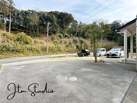 ���ԏ� �J�[�X�y�[�X����������m�ہ�Z�J���h�J�[�₨�F�B���ĂԂƂ��ɕ֗��Ȃ̂ŎԍD���̃p�p�ɂ��}�}�ɂ��������ł��ˁ�